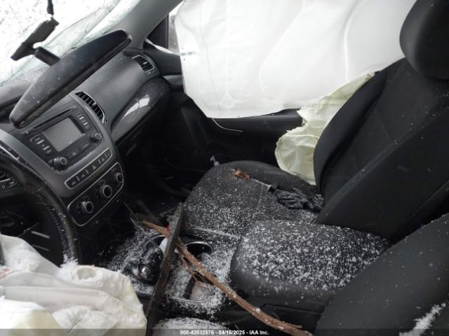 5XYKT4A65FG595831 KIA SORENTO LX