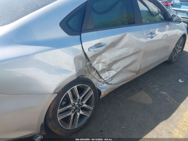 3KPF54AD2LE209899 KIA FORTE EX