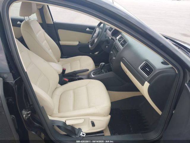 3VWD07AJ4EM444128 Volkswagen Jetta 1.8t Se