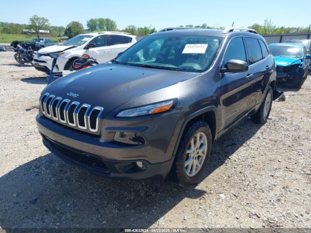 1C4PJMCS9HW602002 Jeep Cherokee Latitude 4x4