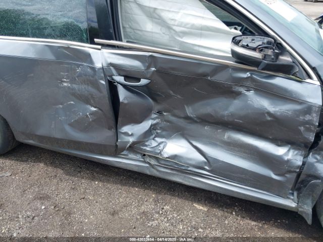 1VWBV7A32FC037549 Volkswagen Passat 2.0l Tdi Se