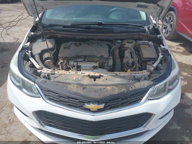 1G1BC5SMXJ7172275 Chevrolet Cruze Ls Auto
