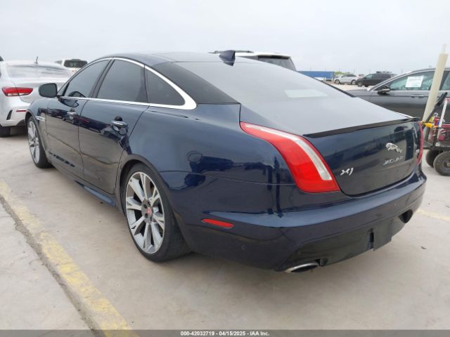 2018 JAGUAR XJ SAJWA1C74J8W14026 Photo 2