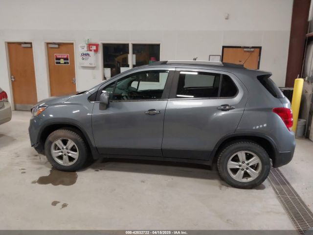 KL7CJPSB8KB937572 Chevrolet Trax Lt