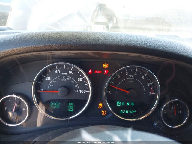 1C4GJWBG9FL540558 Jeep Wrangler Sahara