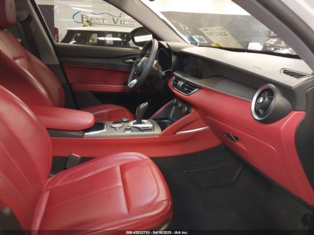 2021 ALFA ROMEO STELVIO ZASPAKBN6M7D19214 Photo 4