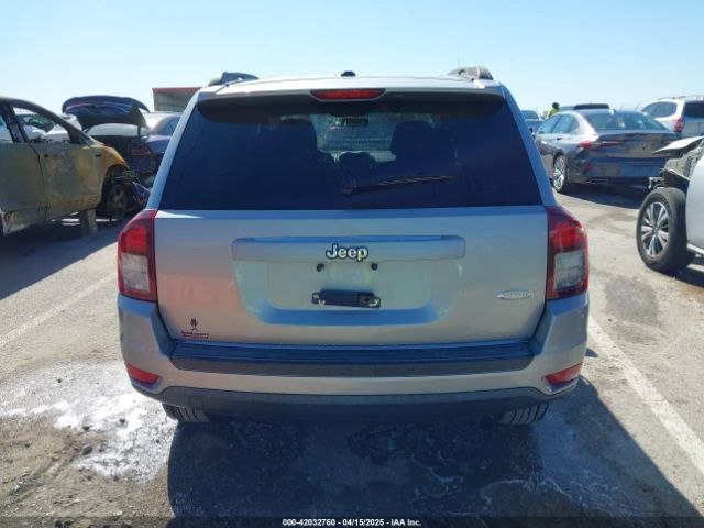 1C4NJCEB4FD186271 Jeep Compass Latitude