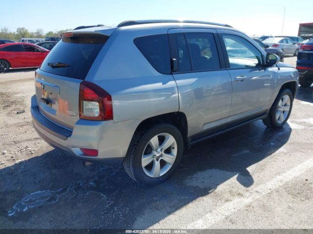1C4NJCEB4FD186271 Jeep Compass Latitude