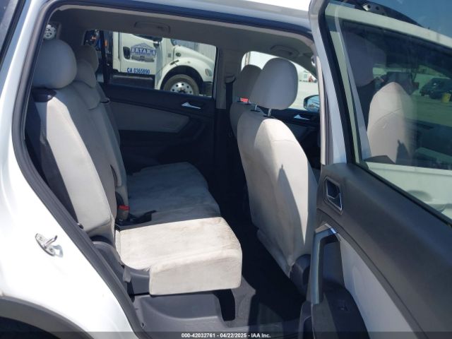 3VV1B7AX1KM101407 Volkswagen TIGUAN S