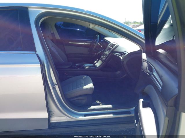 3FA6P0G75GR105206 Ford FUSION S