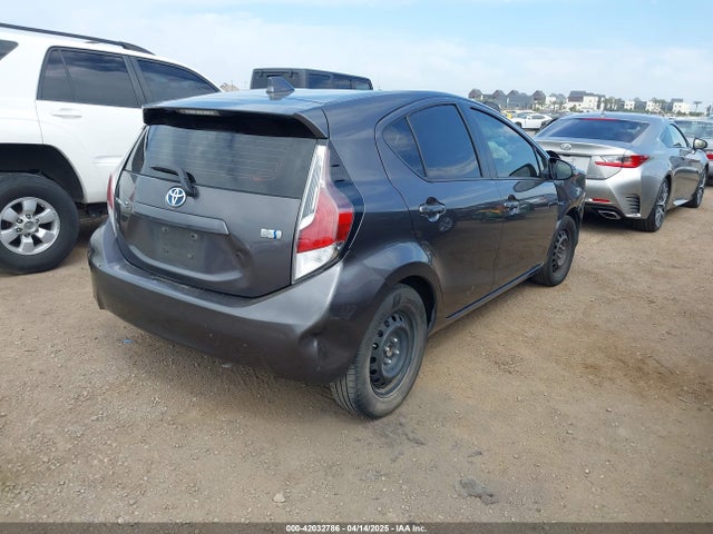 JTDKDTB31G1122764 Toyota PRIUS C
