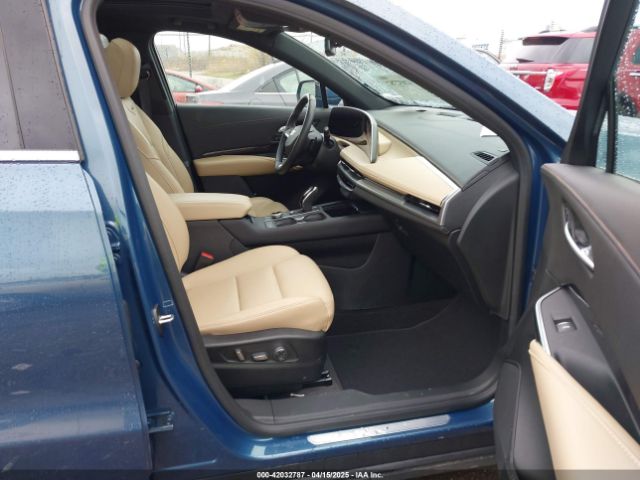 2024 CADILLAC XT4 1GYFZDR45RF143981 Photo 4