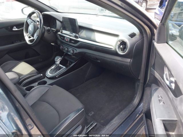 3KPF34ADXME282641 KIA Forte Gt Line
