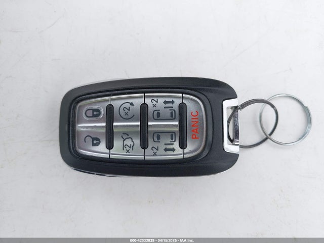 2C4RC1BG2HR526422 Chrysler Pacifica Touring L
