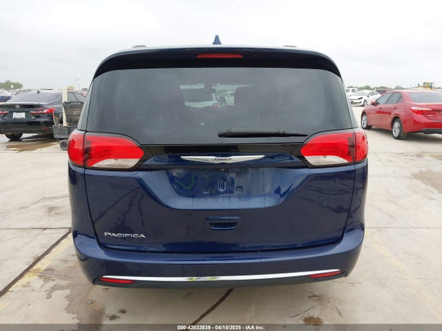 2C4RC1BG2HR526422 Chrysler Pacifica Touring L