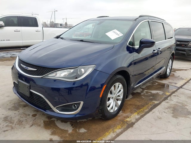 2C4RC1BG2HR526422 Chrysler Pacifica Touring L