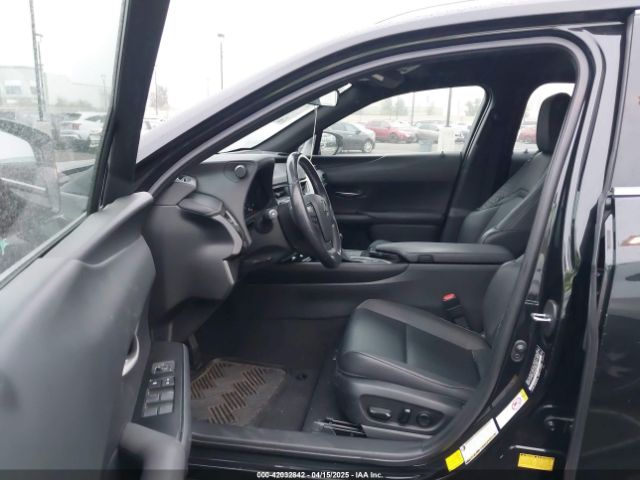 JTHY3JBH0K2013968 Lexus UX 200