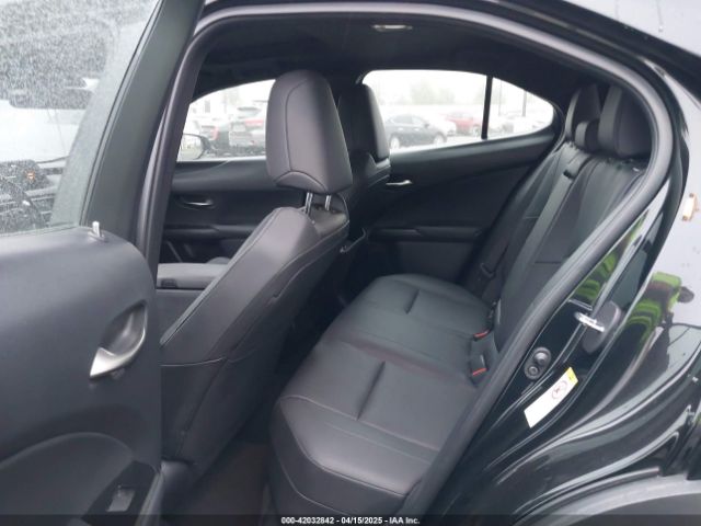 JTHY3JBH0K2013968 Lexus UX 200