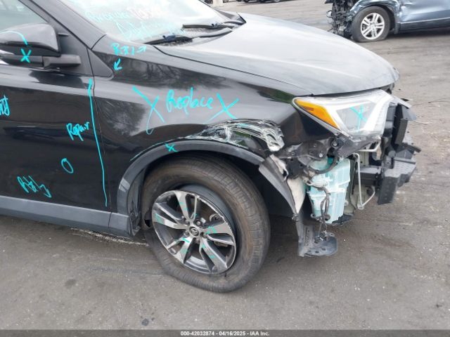 2T3WFREV4JW447266 Toyota Rav4 Adventure/xle