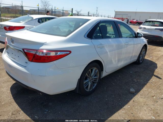 4T1BF1FK2HU393179 Toyota CAMRY SE