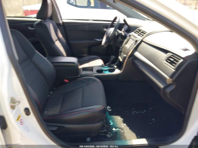 4T1BF1FK2HU393179 Toyota CAMRY SE