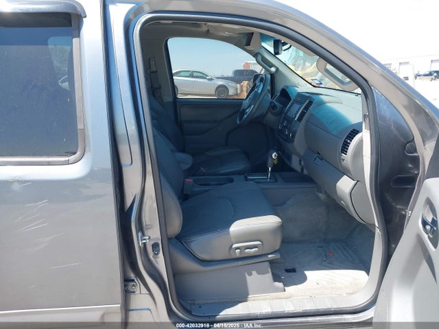1N6DD0ER1HN732470 Nissan Frontier Sl