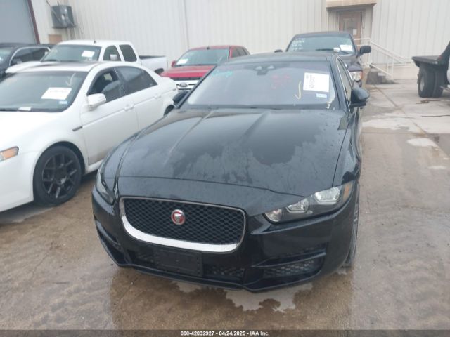 SAJAJ4BV8HA967951 Jaguar Xe 35t Premium