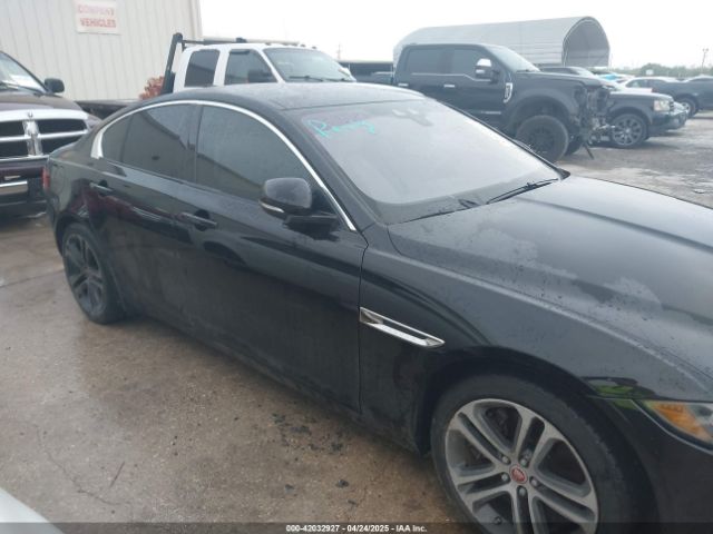 SAJAJ4BV8HA967951 Jaguar Xe 35t Premium