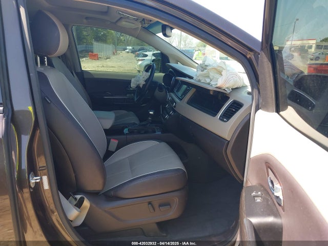 KNDME5C16J6366516 KIA Sedona Sxl