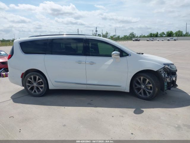 2C4RC1GG6HR704048 Chrysler 2017