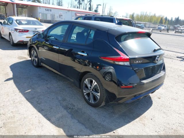 1N4AZ1CP5JC300857 Nissan LEAF SV