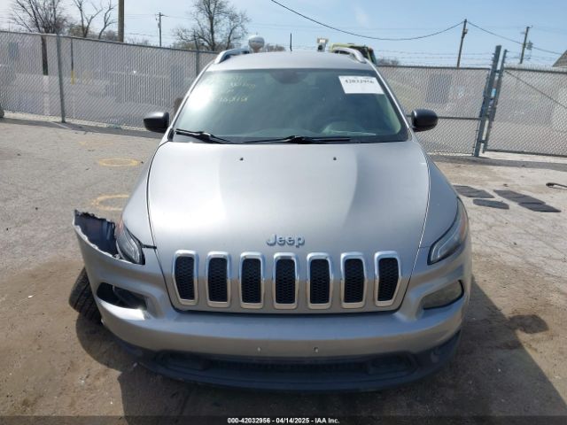 1C4PJLAB2FW696010 Jeep Cherokee Sport