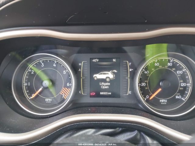 1C4PJLAB2FW696010 Jeep Cherokee Sport
