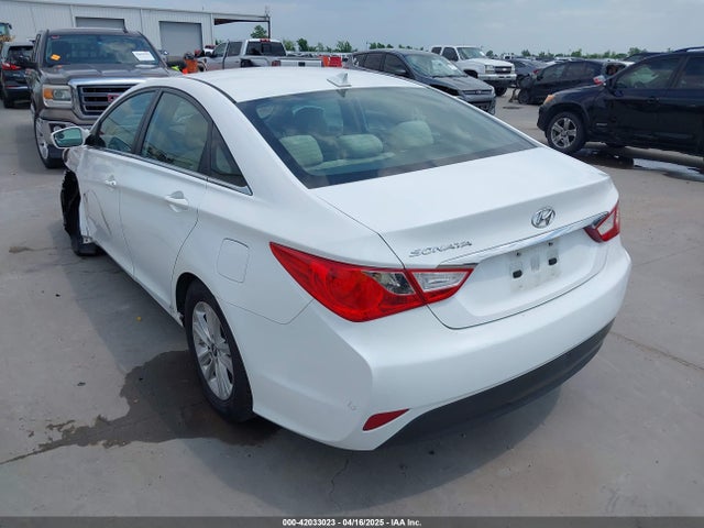 5NPEB4AC9EH941439 Hyundai SONATA GLS