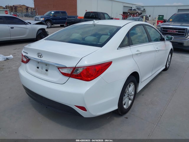 5NPEB4AC9EH941439 Hyundai SONATA GLS
