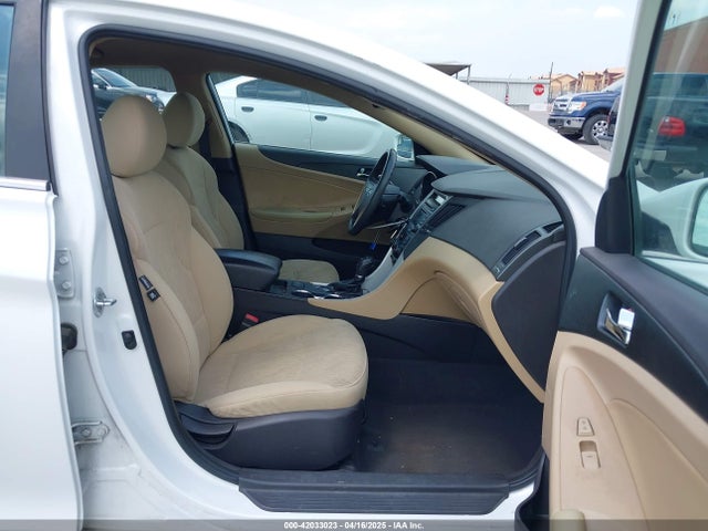 5NPEB4AC9EH941439 Hyundai SONATA GLS