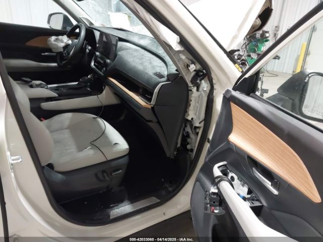 5TDAAAB50RS006987 Toyota Grand Highlander Platinum