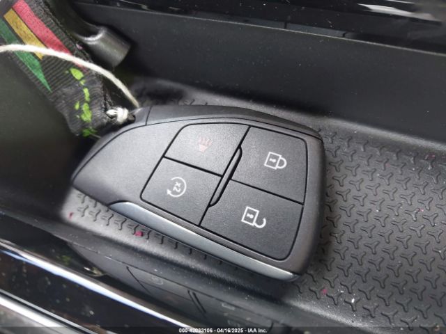 3GNAXPEG8SL223205 Chevrolet Equinox Awd Lt