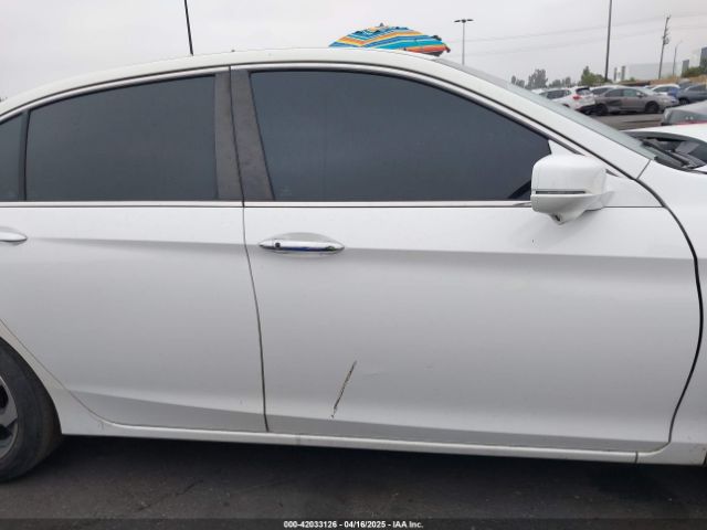 1HGCR2F88GA005268 Honda k24w1