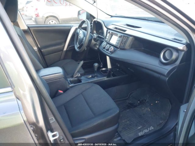 JTMBFREV1GD187414 Toyota RAV4 LE