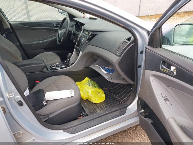 2013 Hyundai Sonata Gls მანქანა იყიდება აუქციონზე, vin: 5NPEB4AC1DH526520, აუქციონის ნომერი: 42033192