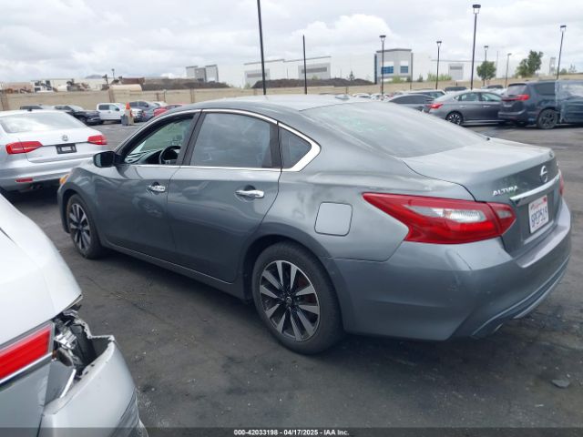 1N4AL3AP3JC255885 Nissan Altima 2.5 Sv