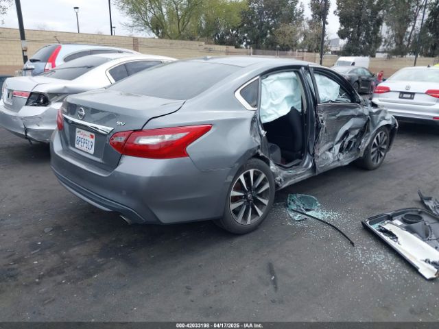 1N4AL3AP3JC255885 Nissan Altima 2.5 Sv