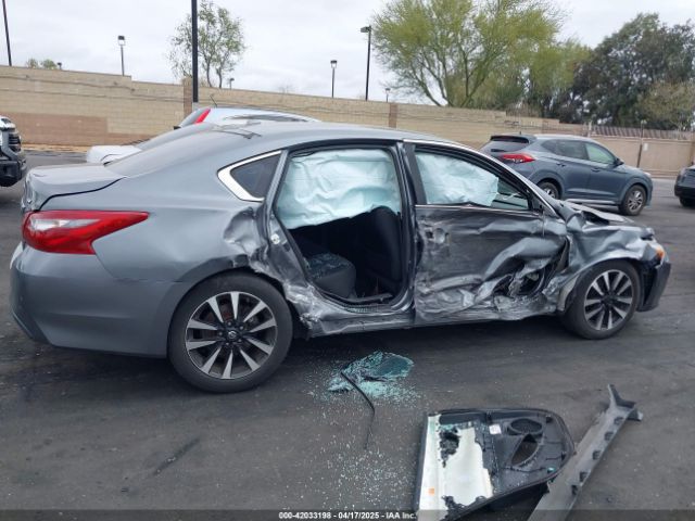 1N4AL3AP3JC255885 Nissan Altima 2.5 Sv