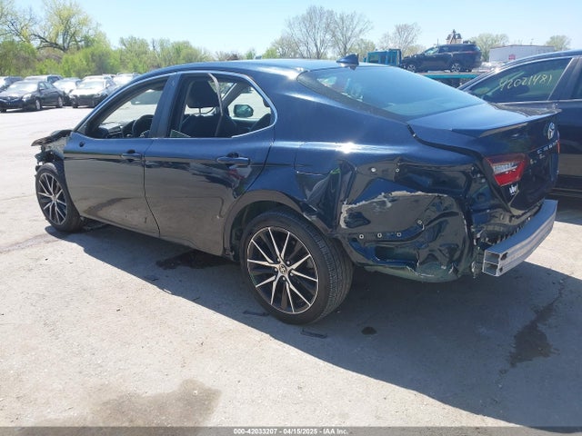4T1G11AK3MU462290 Toyota CAMRY SE