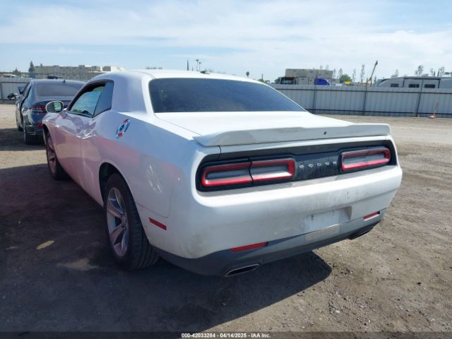 2C3CDZAG7KH669998 Dodge Challenger Sxt