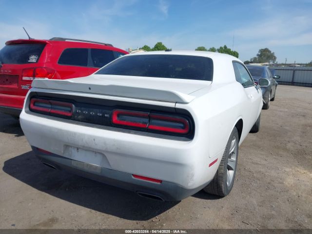2C3CDZAG7KH669998 Dodge Challenger Sxt