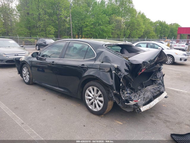 4T1B11HKXJU605702 Toyota CAMRY LE