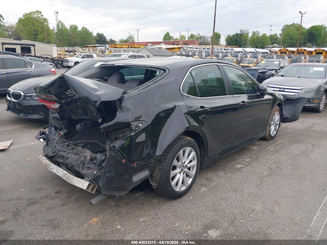 4T1B11HKXJU605702 Toyota CAMRY LE