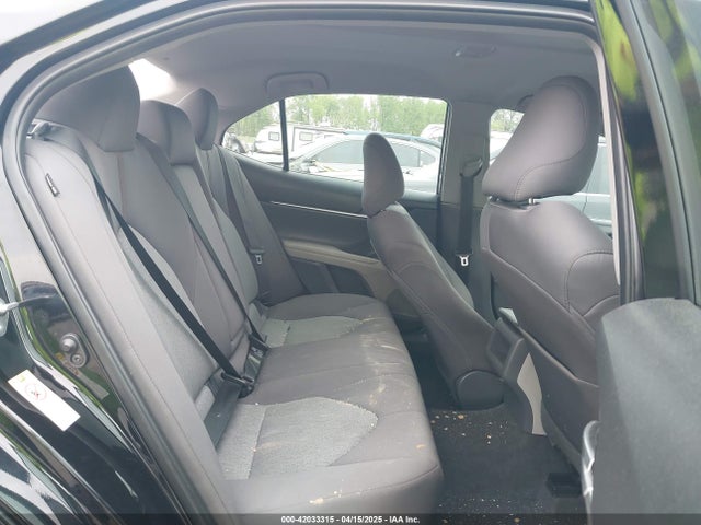 4T1B11HKXJU605702 Toyota CAMRY LE